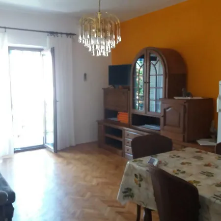 Dominik Apartman